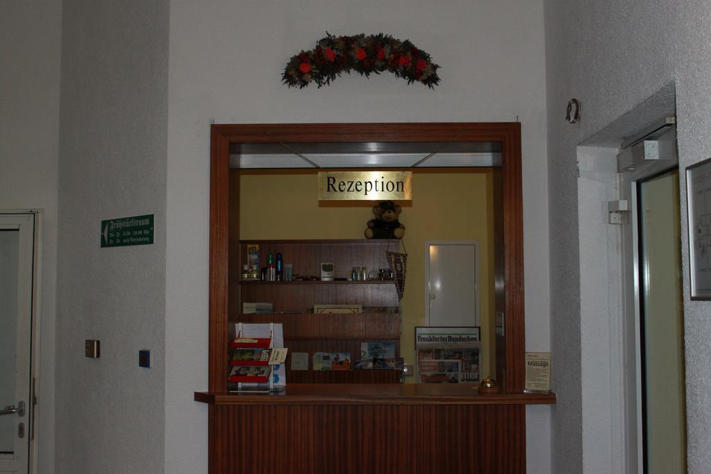 Gasthaus & Hotel Gruenhof Frankfurt  Dış mekan fotoğraf